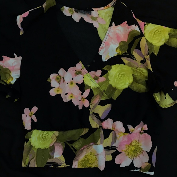 Top - Picture 3 of 4